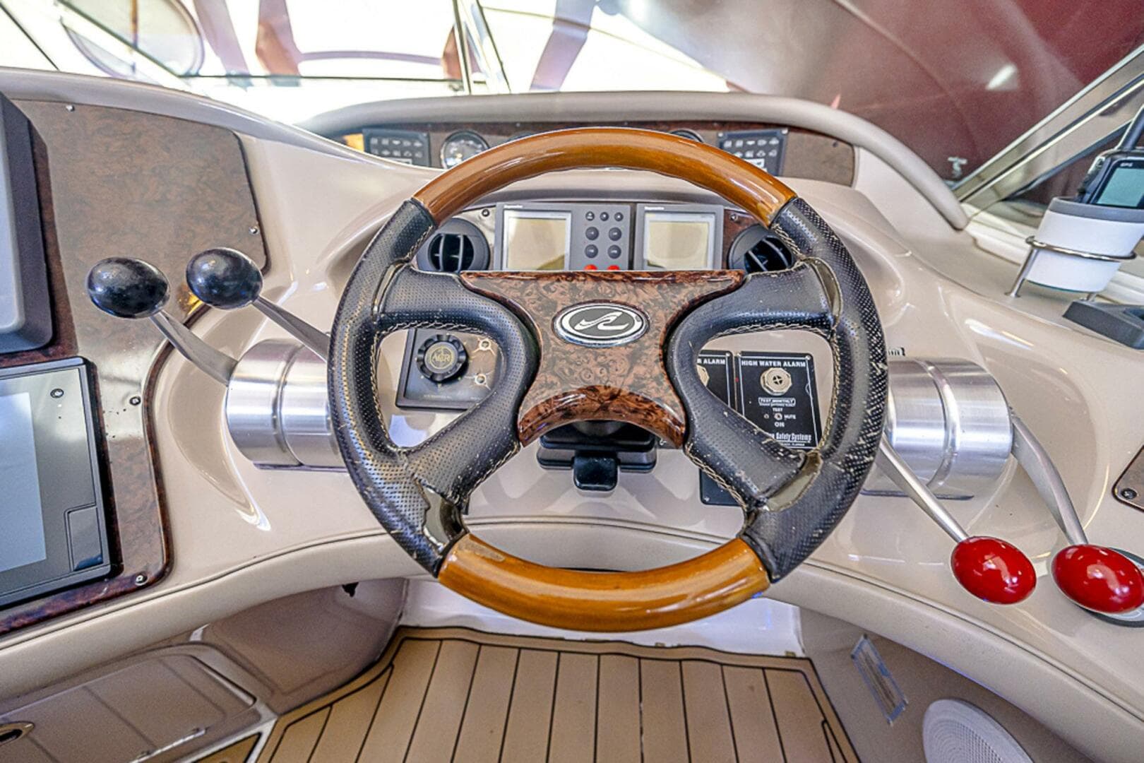 2002 Sea Ray 550 Sundancer