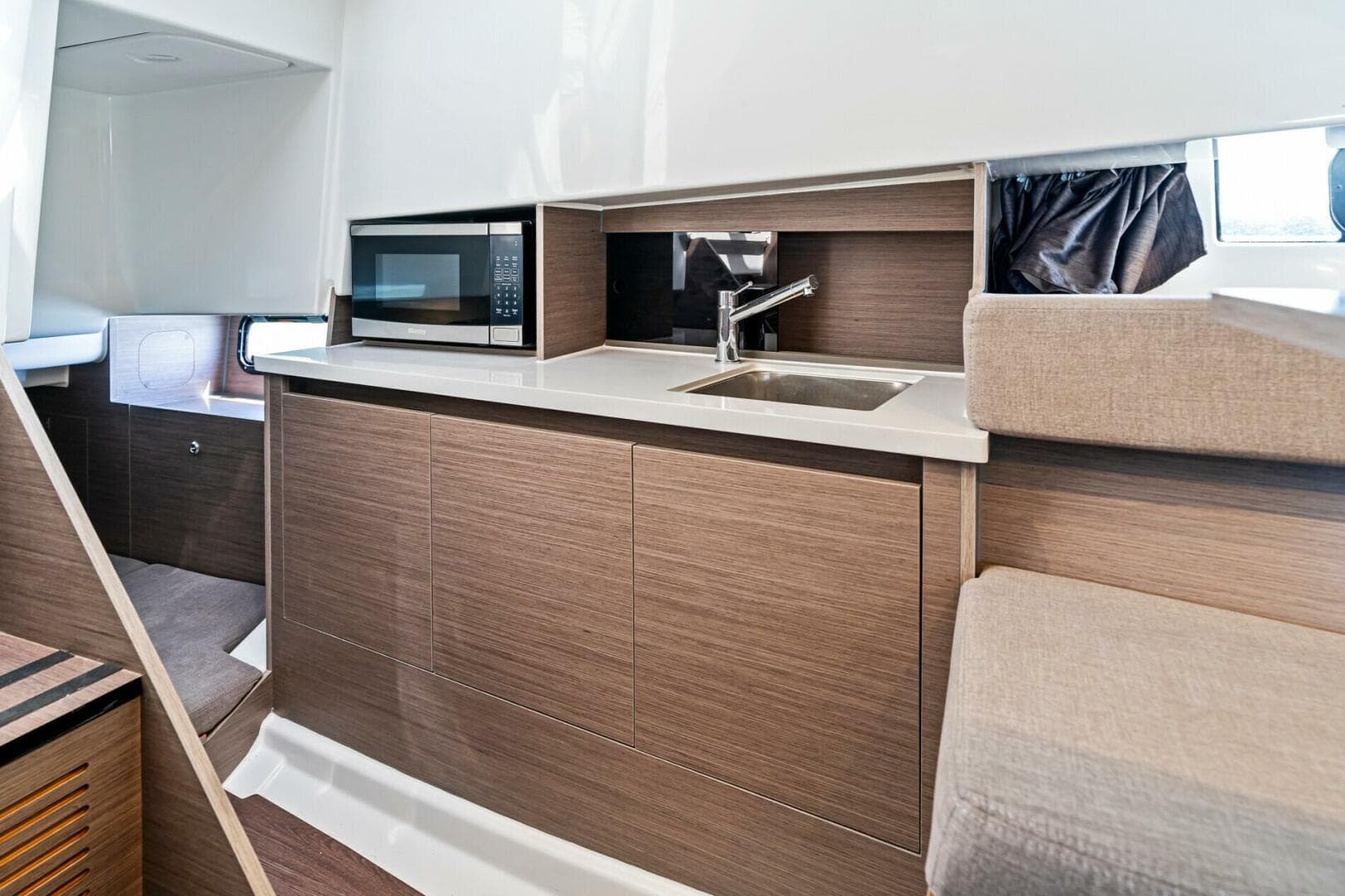 2026 Beneteau Flyer 9 SUNdeck