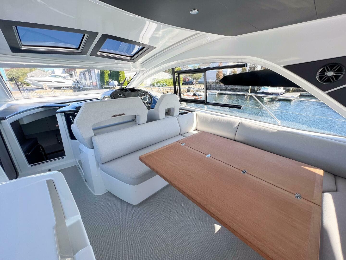 2024 BENETEAU Gran Turismo 45