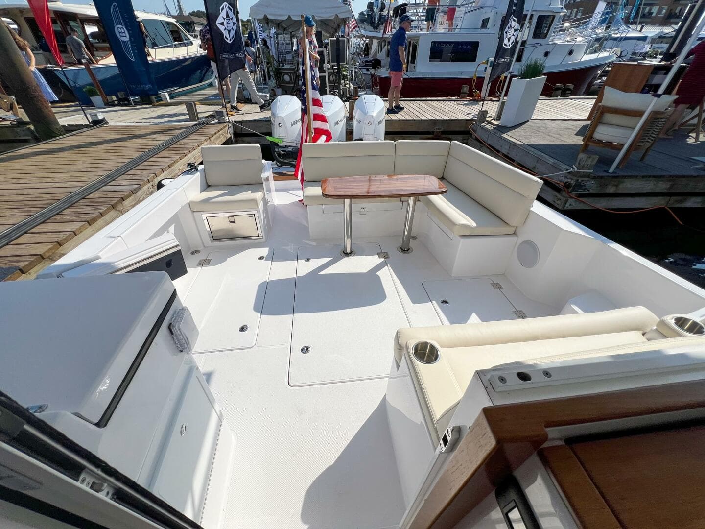 2026 True North 39 Outboard Express