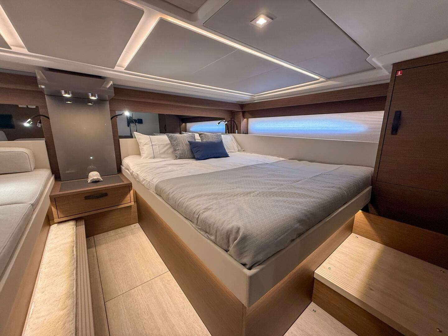 2026 Wellcraft 44 Explorer