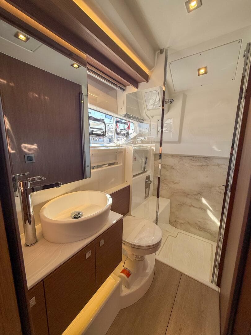 2026 Wellcraft 44 Explorer