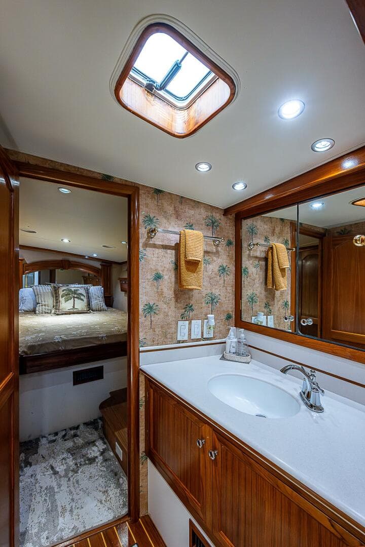 2005 Custom Carolina 