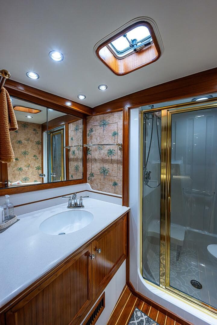 2005 Custom Carolina 