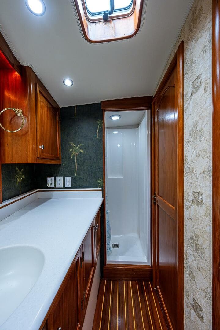 2005 Custom Carolina 