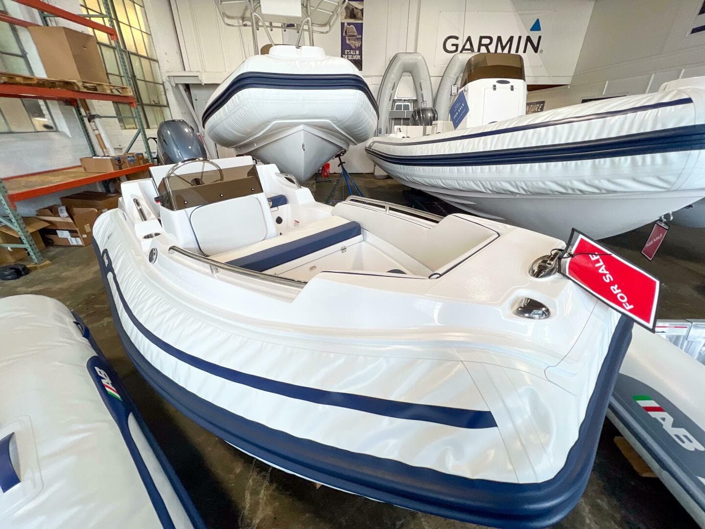 2023 Nautilus 13 DLX