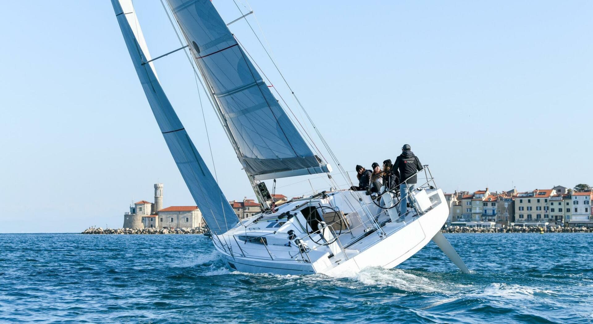 2026 Beneteau First 36