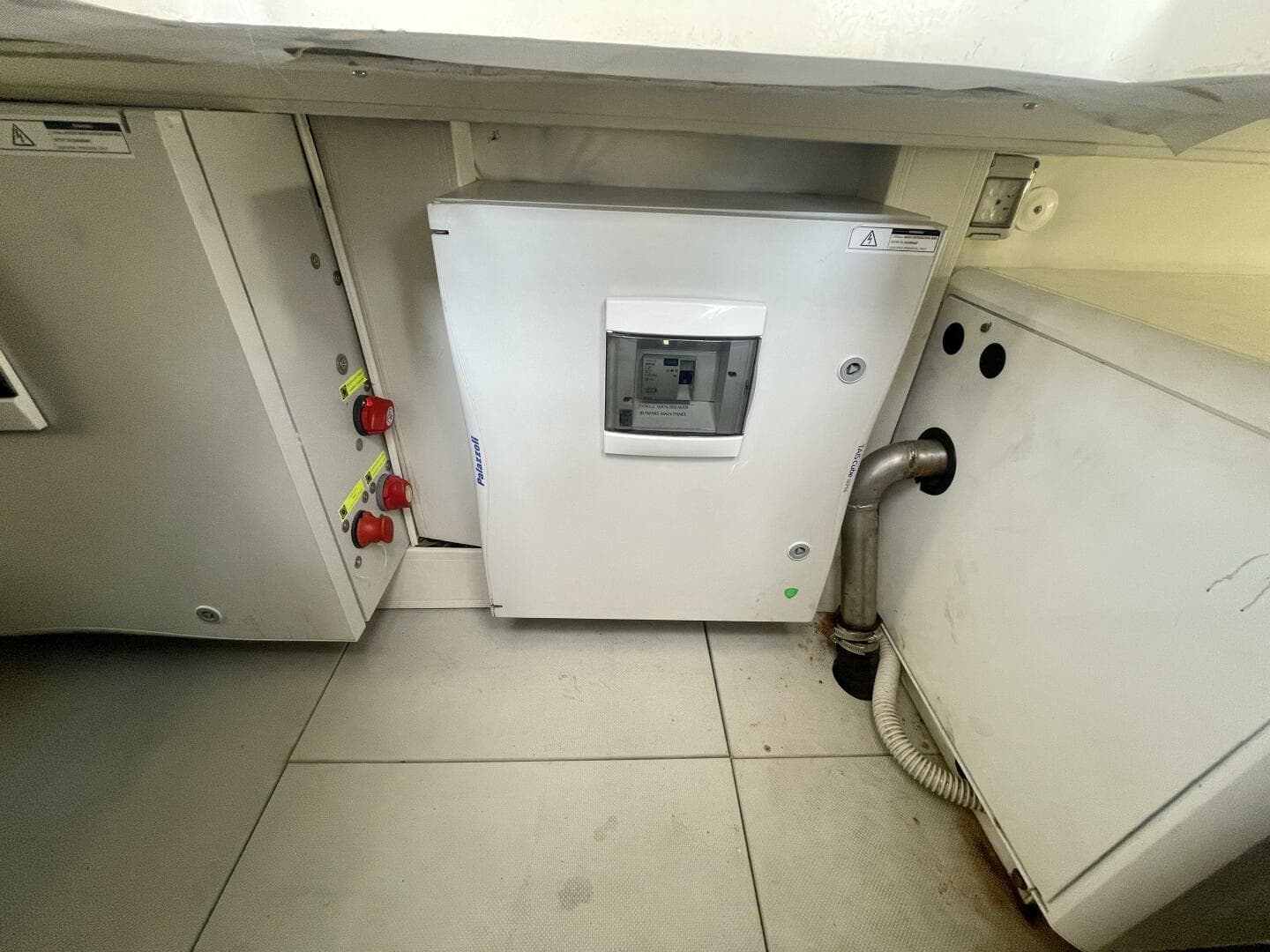 2017 Chris-Craft Commander 42