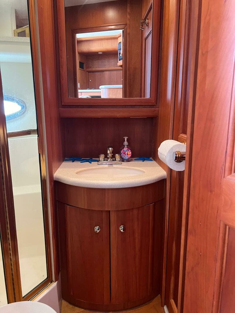 2002 Silverton 39 Motor Yacht