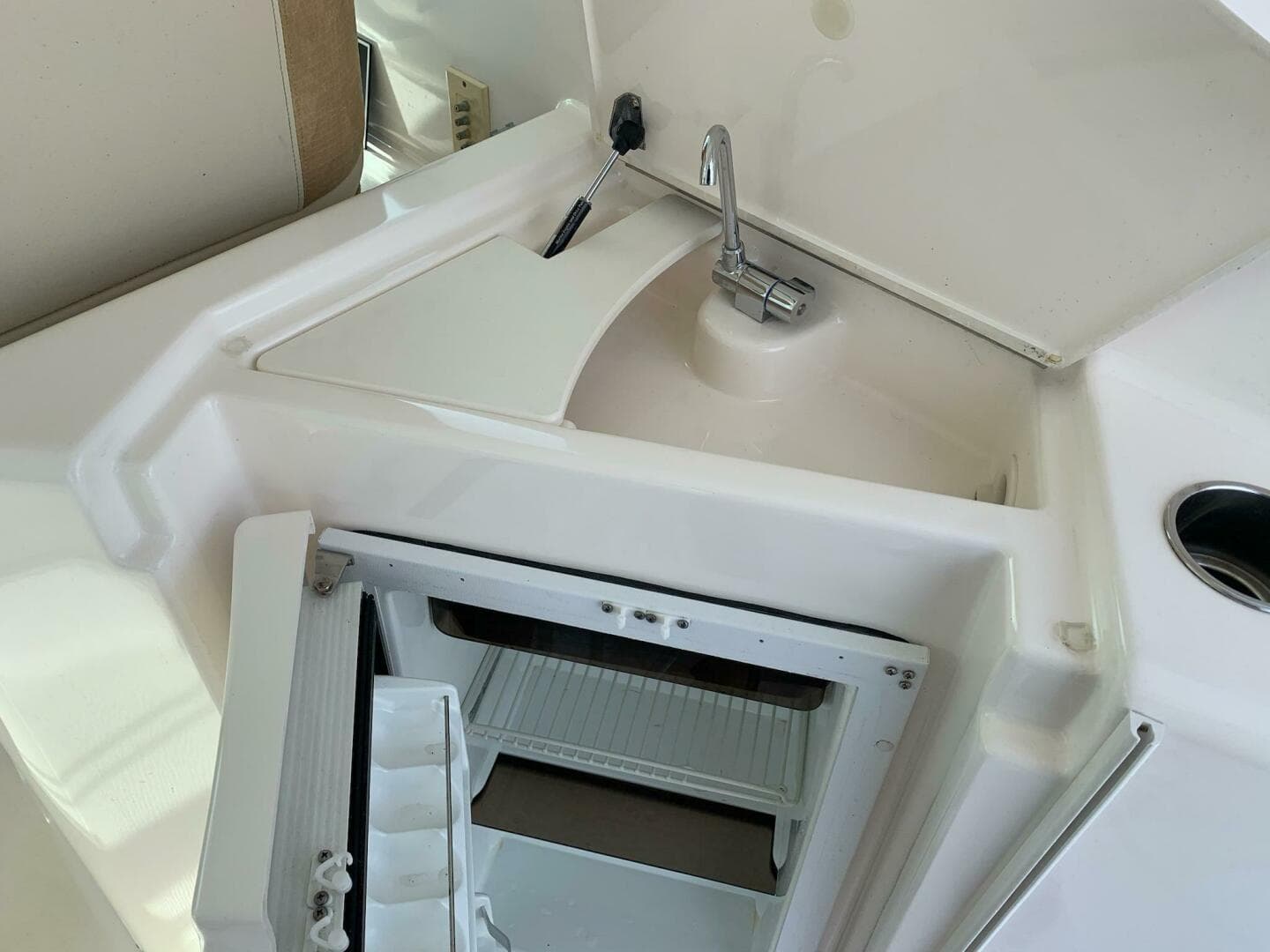 2007 Tiara Yachts 390 Sovran