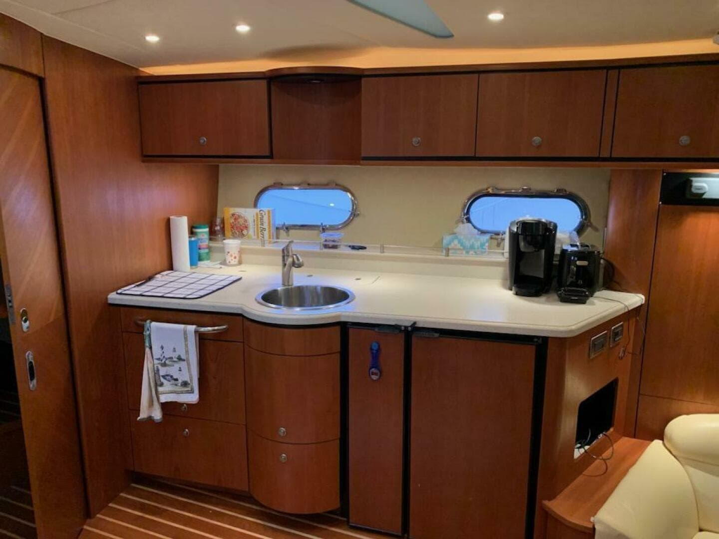 2007 Tiara Yachts 390 Sovran