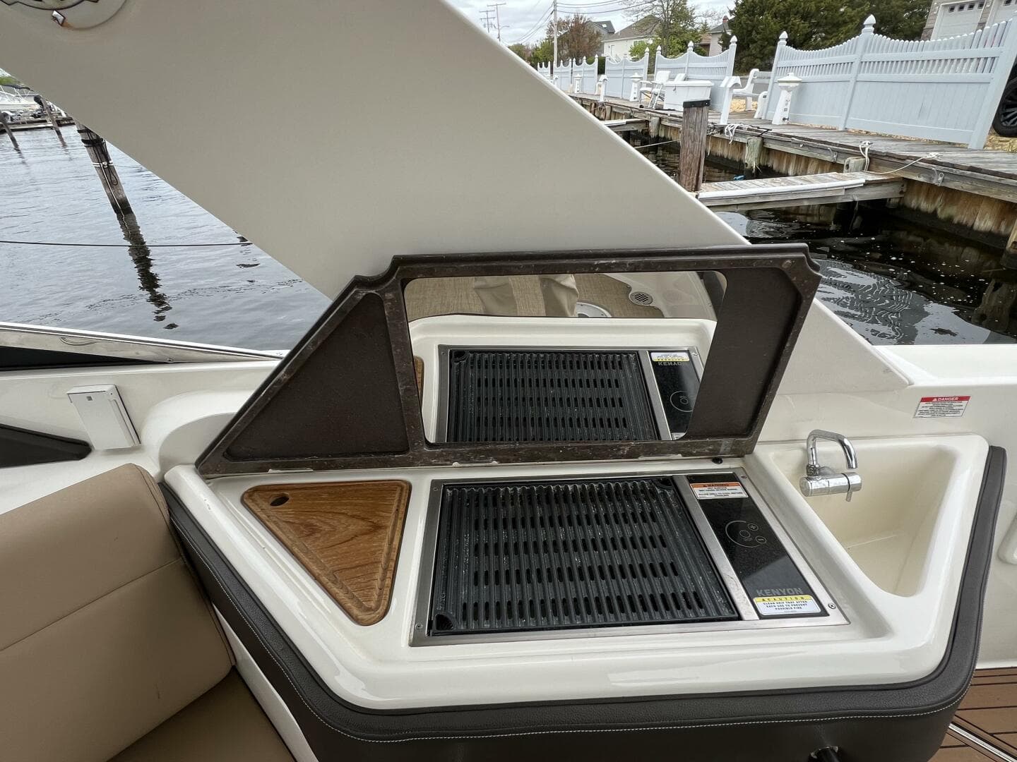 2018 Sea Ray 310 SLX