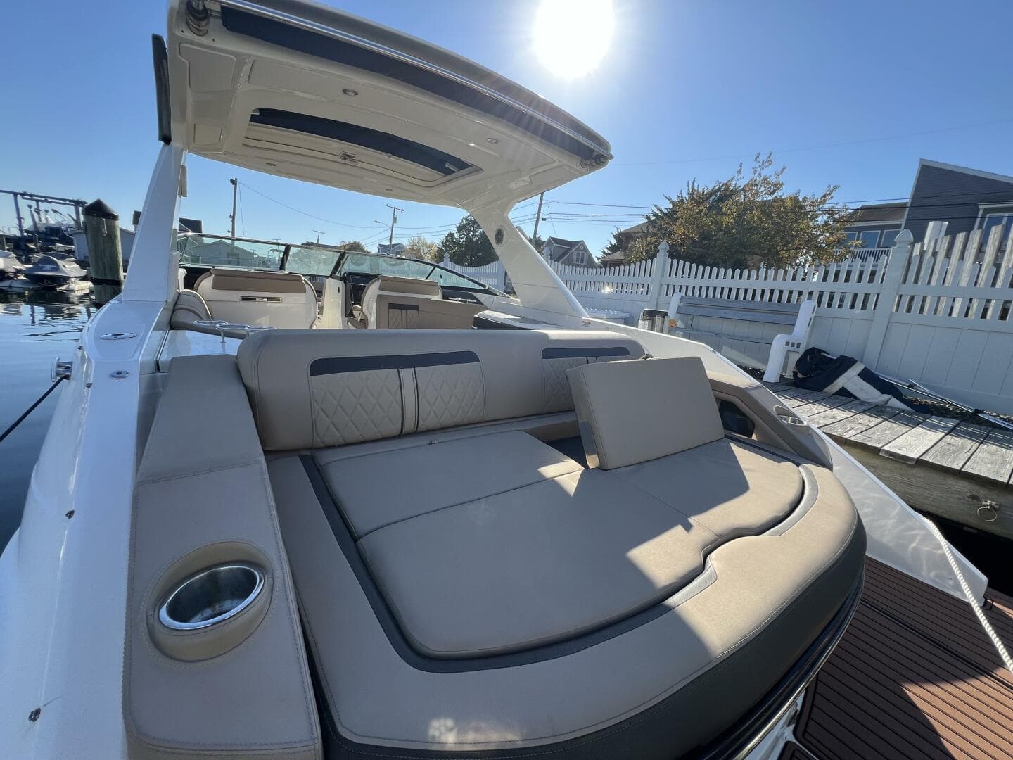 2018 Sea Ray 310 SLX