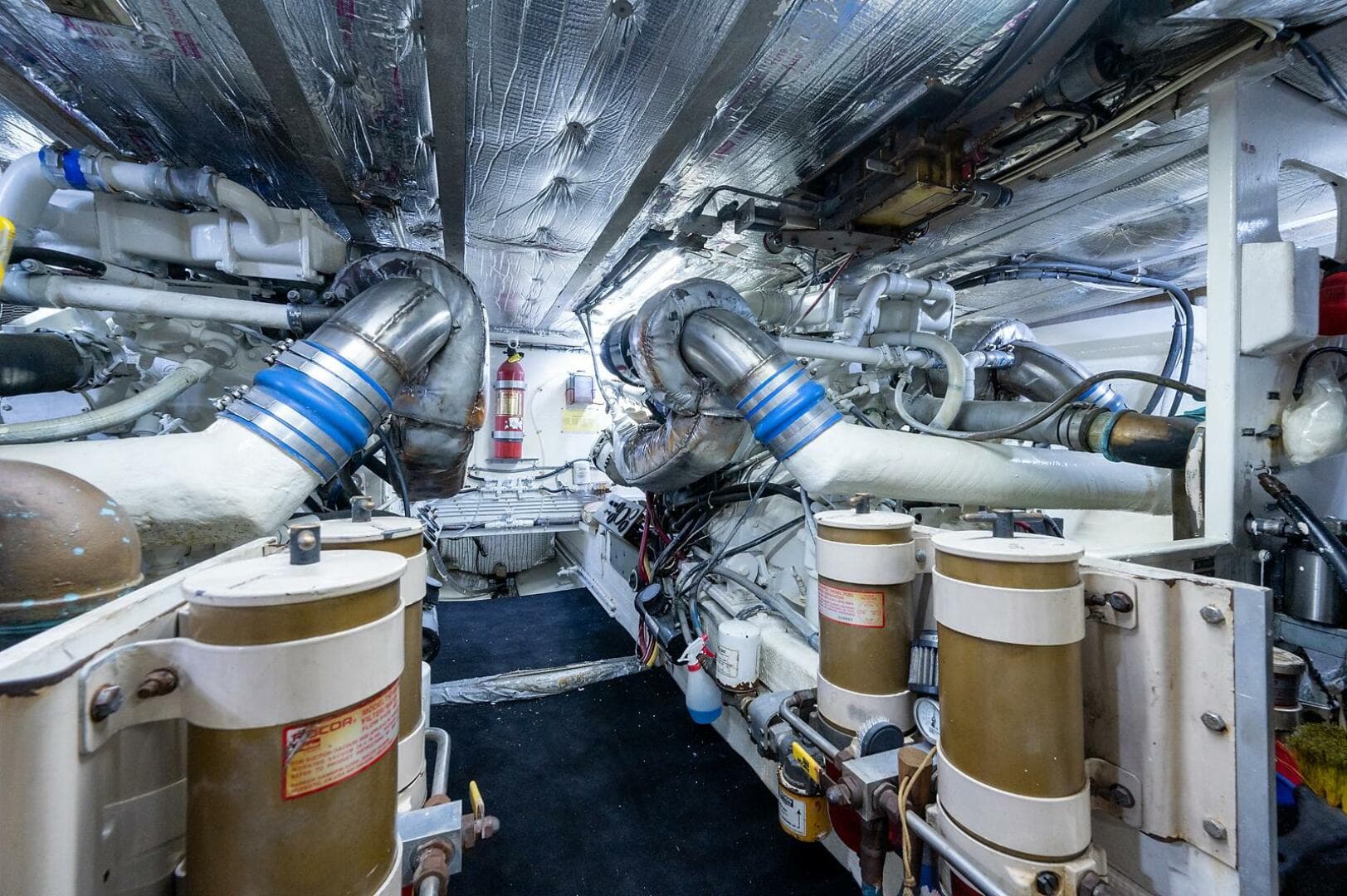 1986 Tollycraft Pilothouse