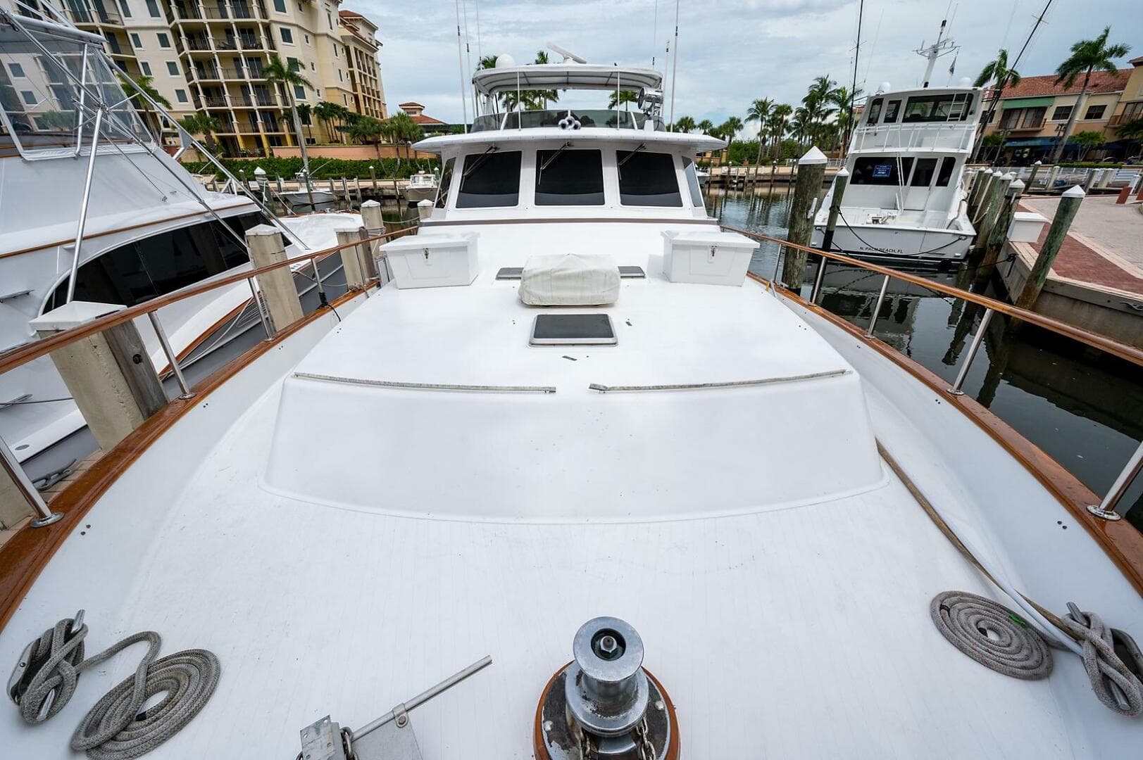 1986 Tollycraft Pilothouse