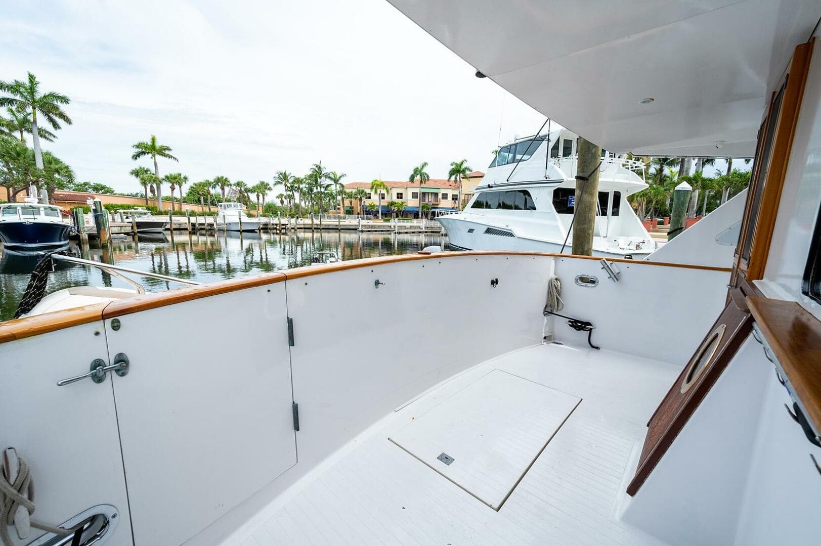 1986 Tollycraft Pilothouse