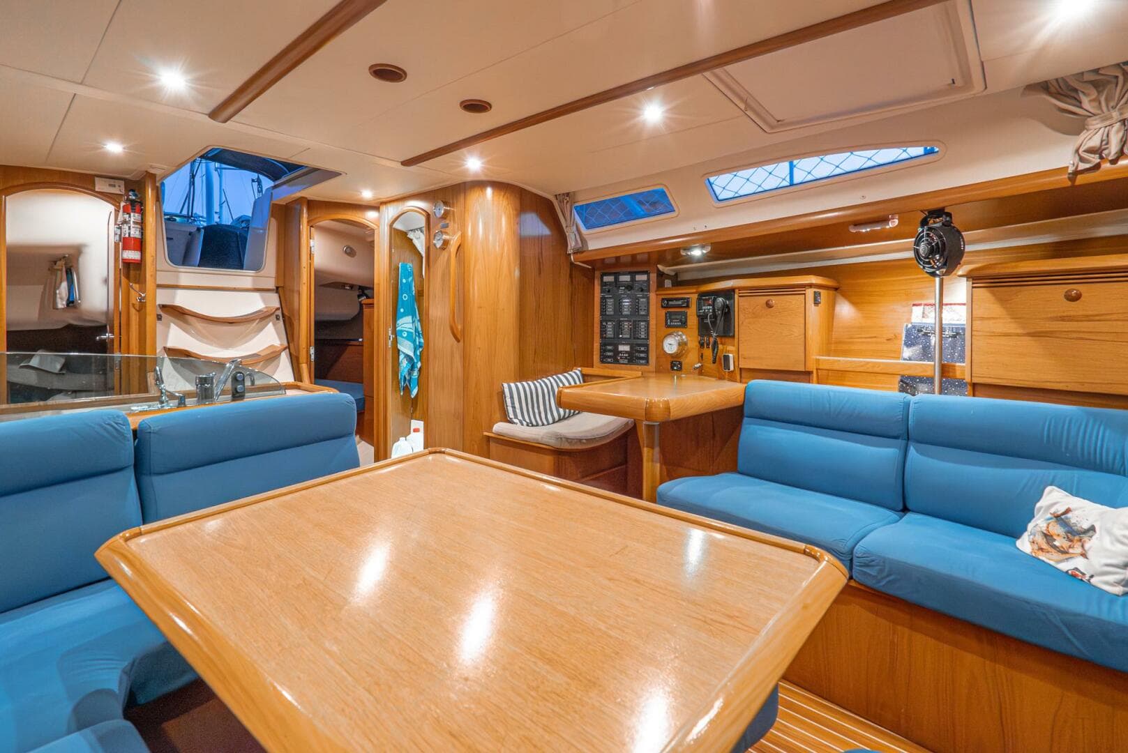 2001 Jeanneau 43 Sun Odessey