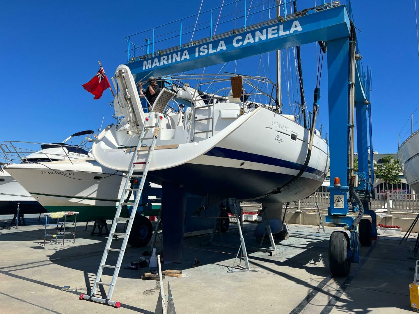 2005 Beneteau Oceanis Clipper 523