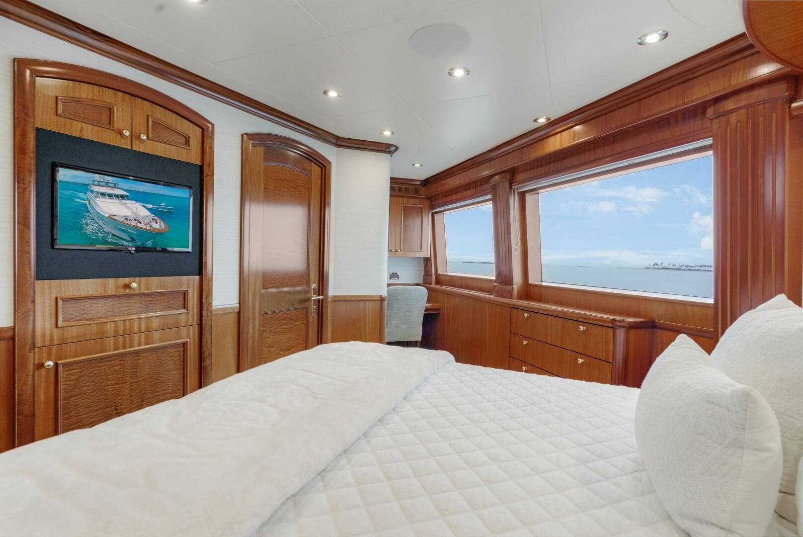 Bridge Deck VIP Guest Stateroom 