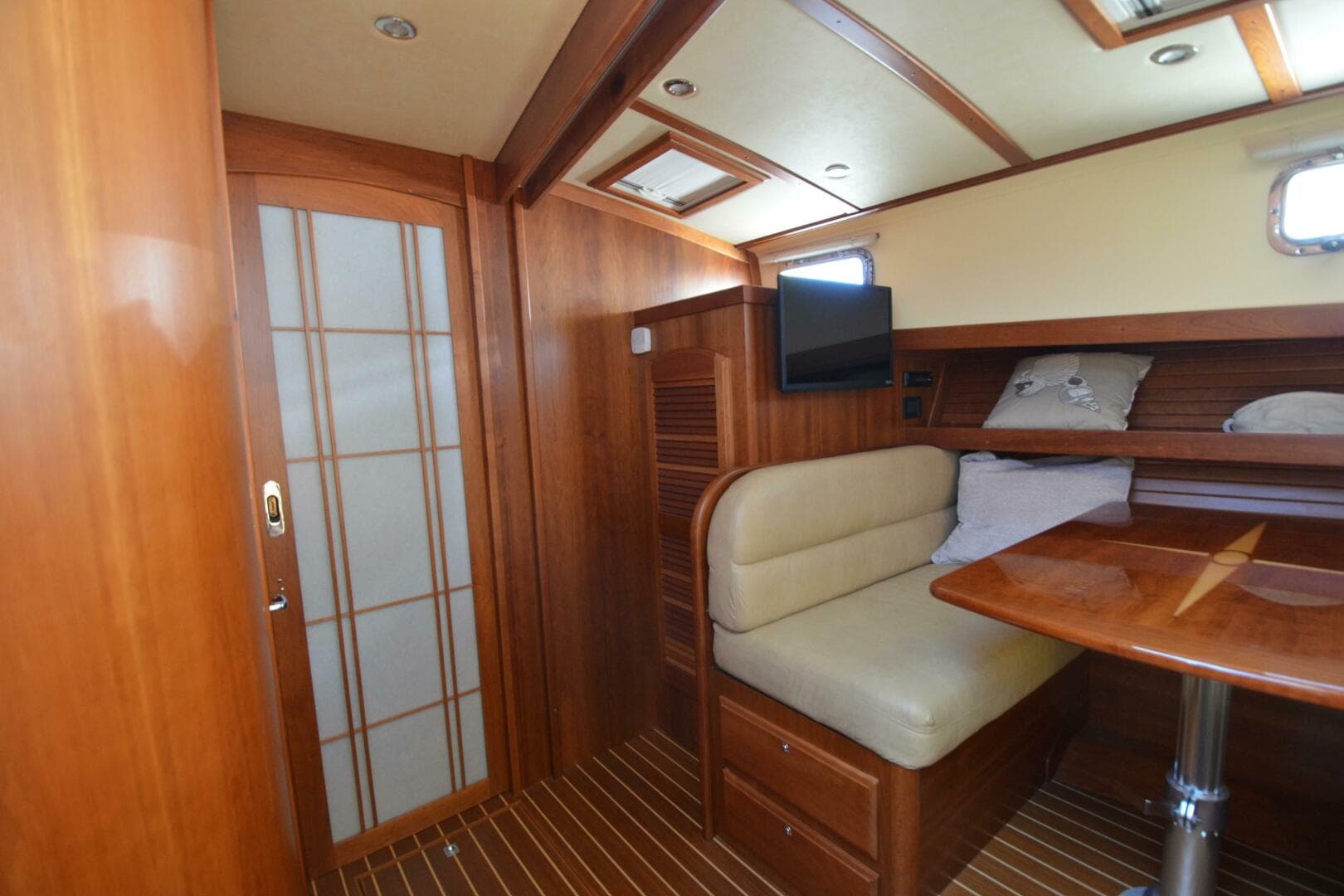2014 Sabre 42 Salon Express