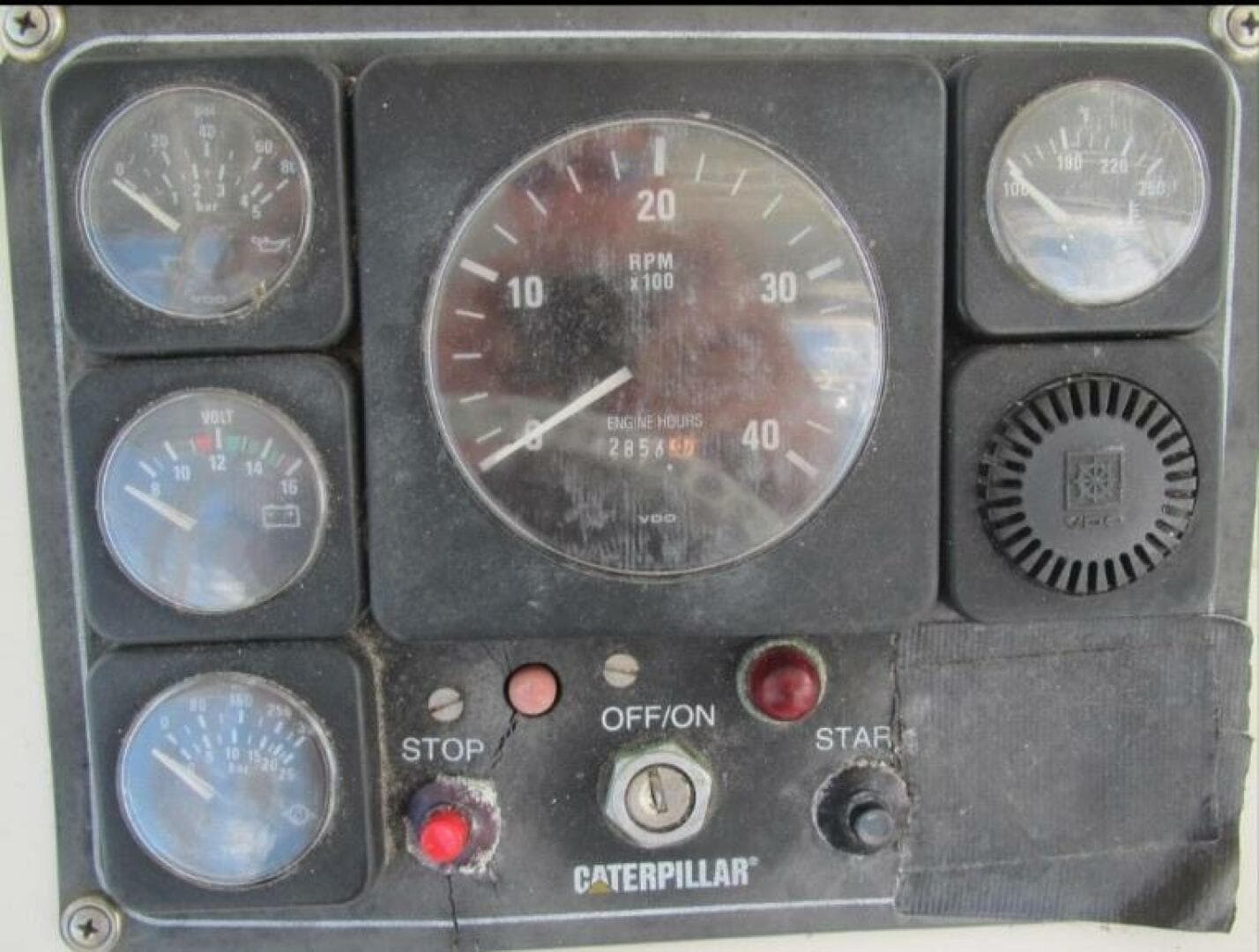 1997 Island Hopper Center Console w/Cuddy Cabin