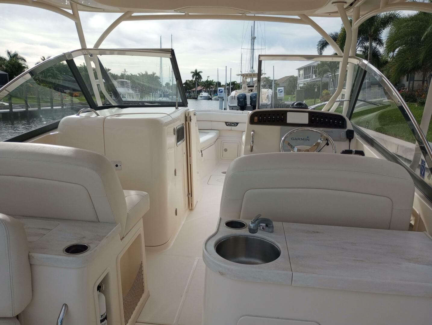 2016 Grady-White Freedom 307