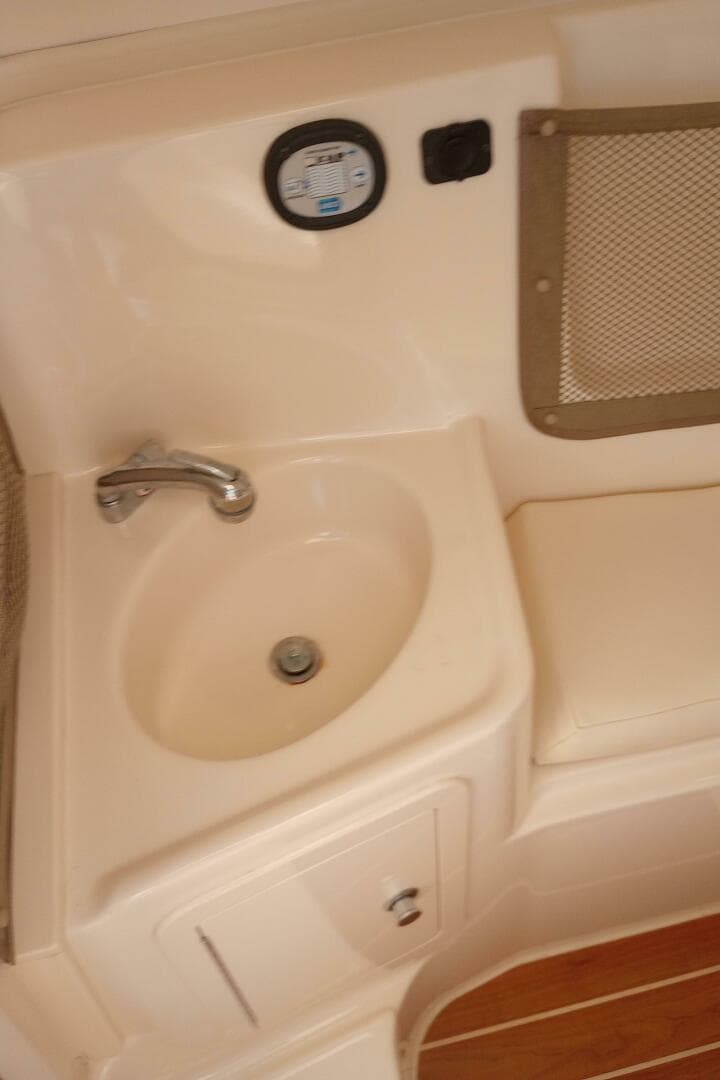 2016 Grady-White Freedom 307