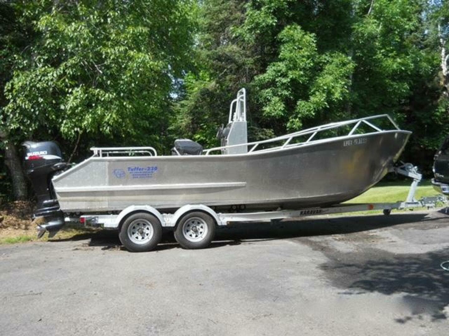 2005 Custom Tuffer 230