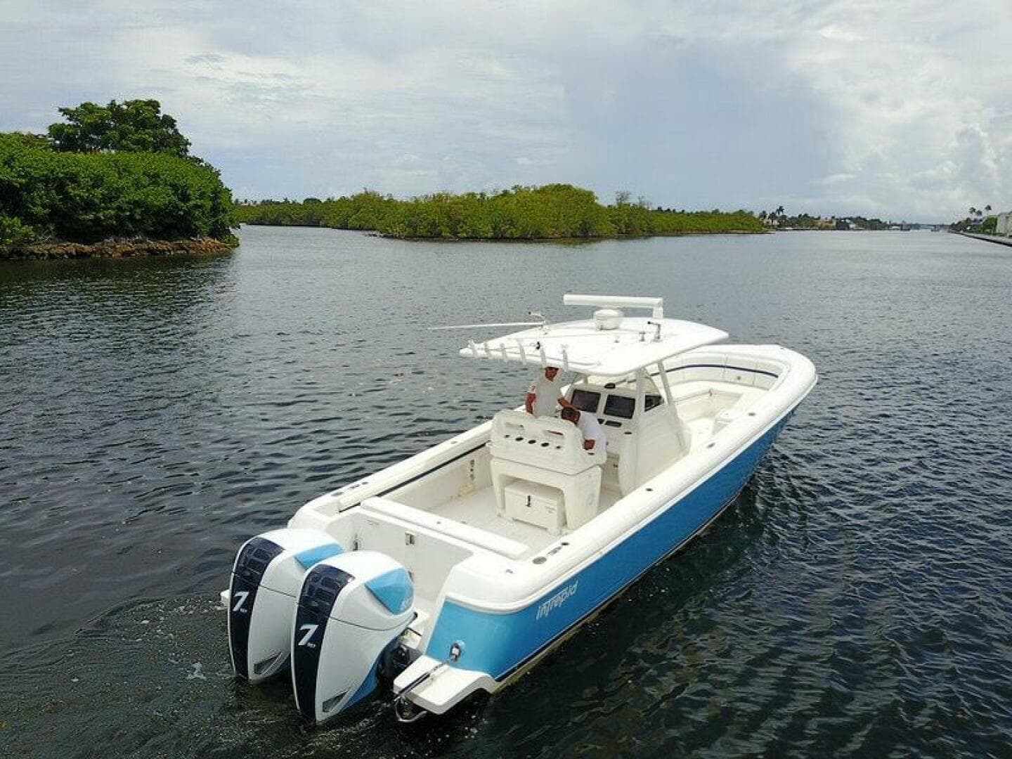 2015 Intrepid 375 Center Console
