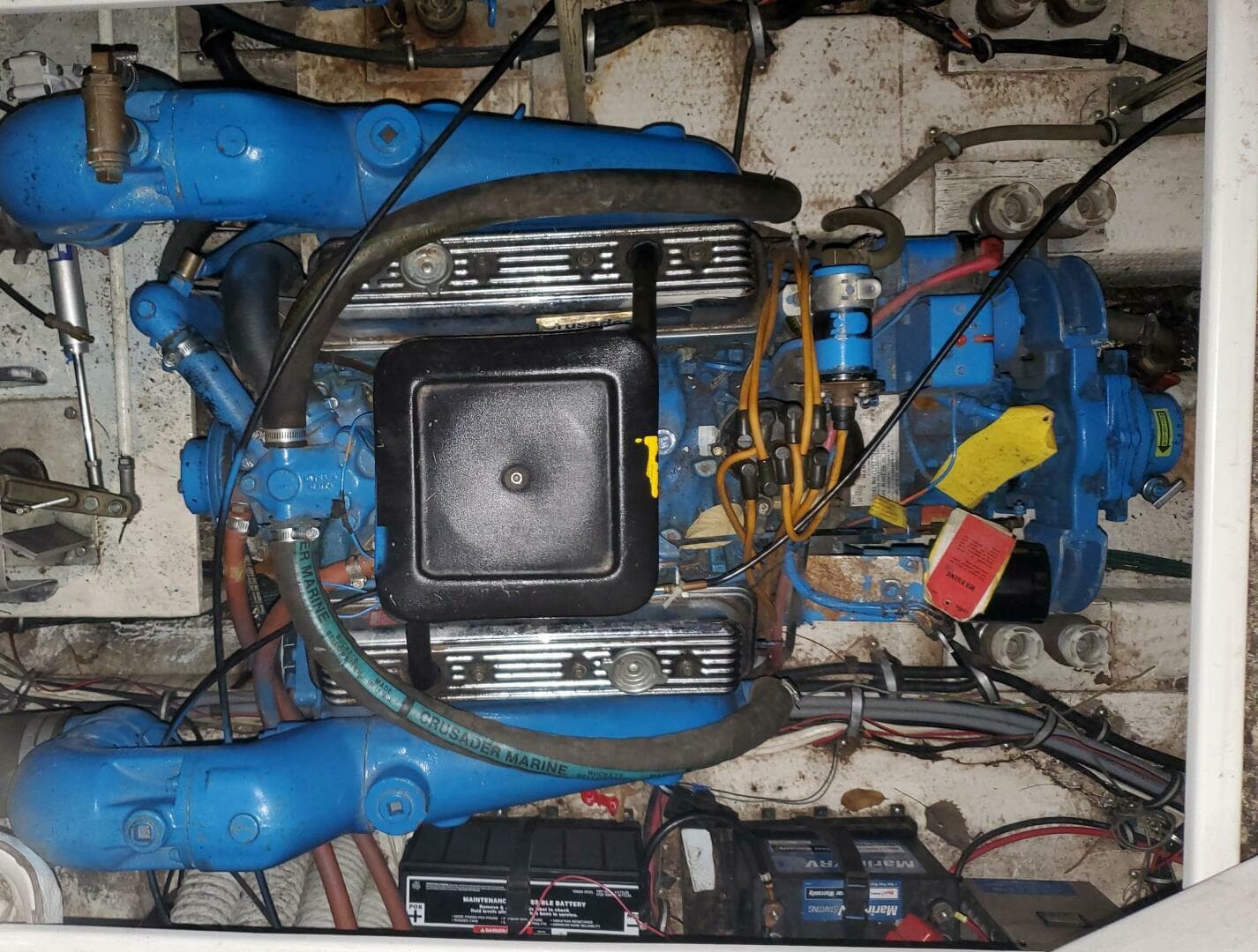 1989 Cruisers Yachts Esprit 3270