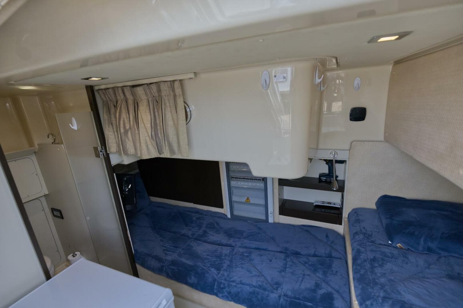 2015 Azimut 64 Flybridge