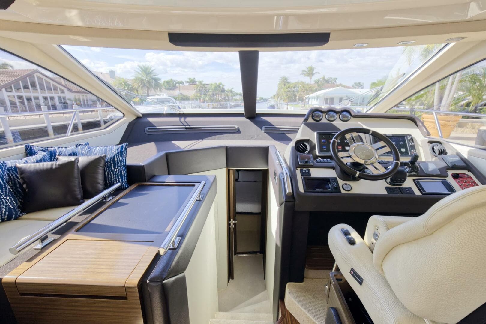 2013 Azimut 55S