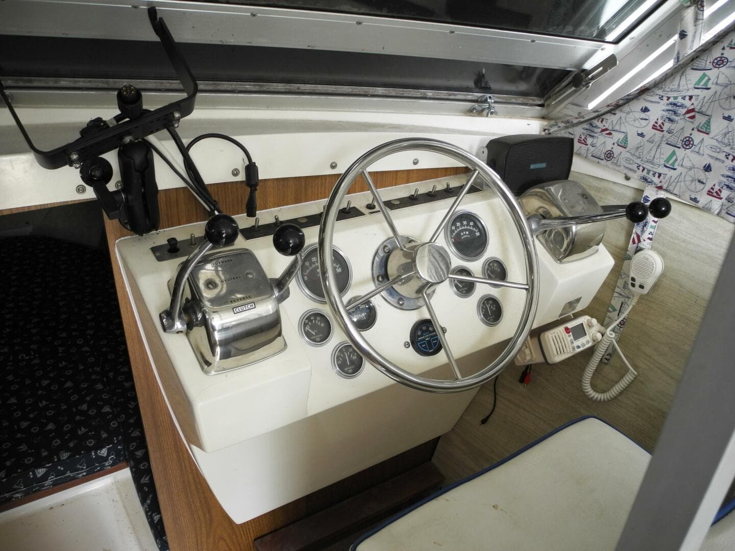 1973 Bertram 28 Sport Fisherman