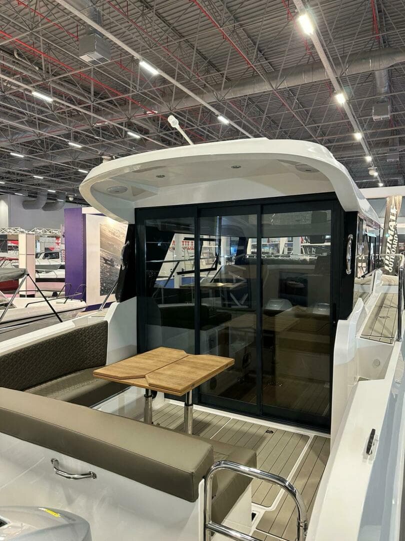 2023 Vento V30 HT Weekender