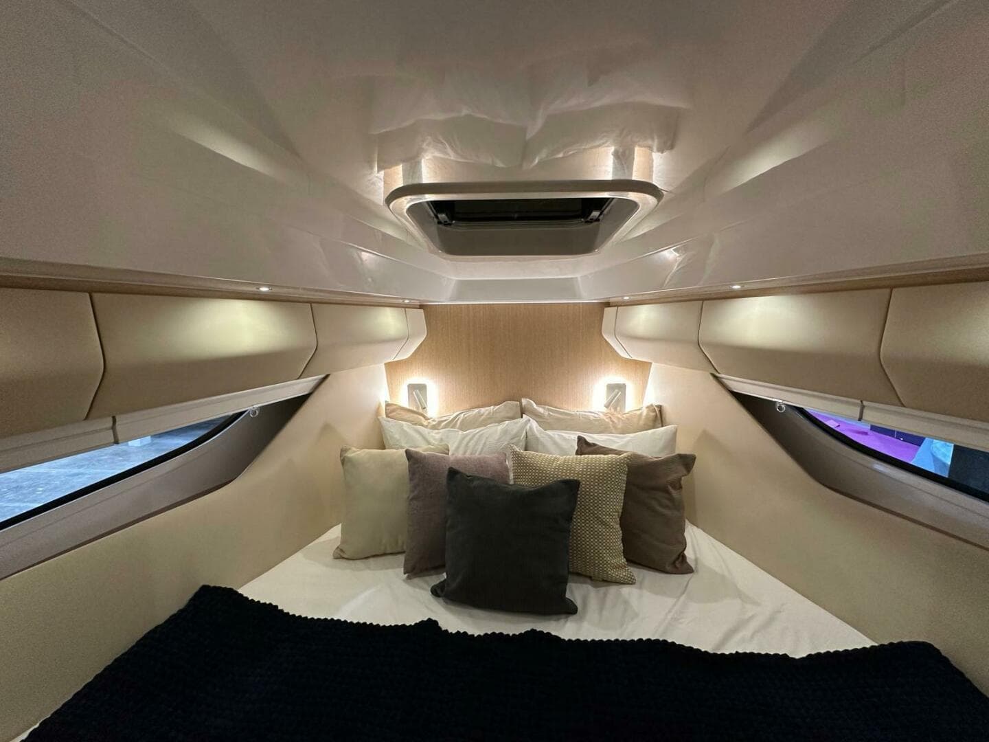 2023 Vento V30 HT Weekender