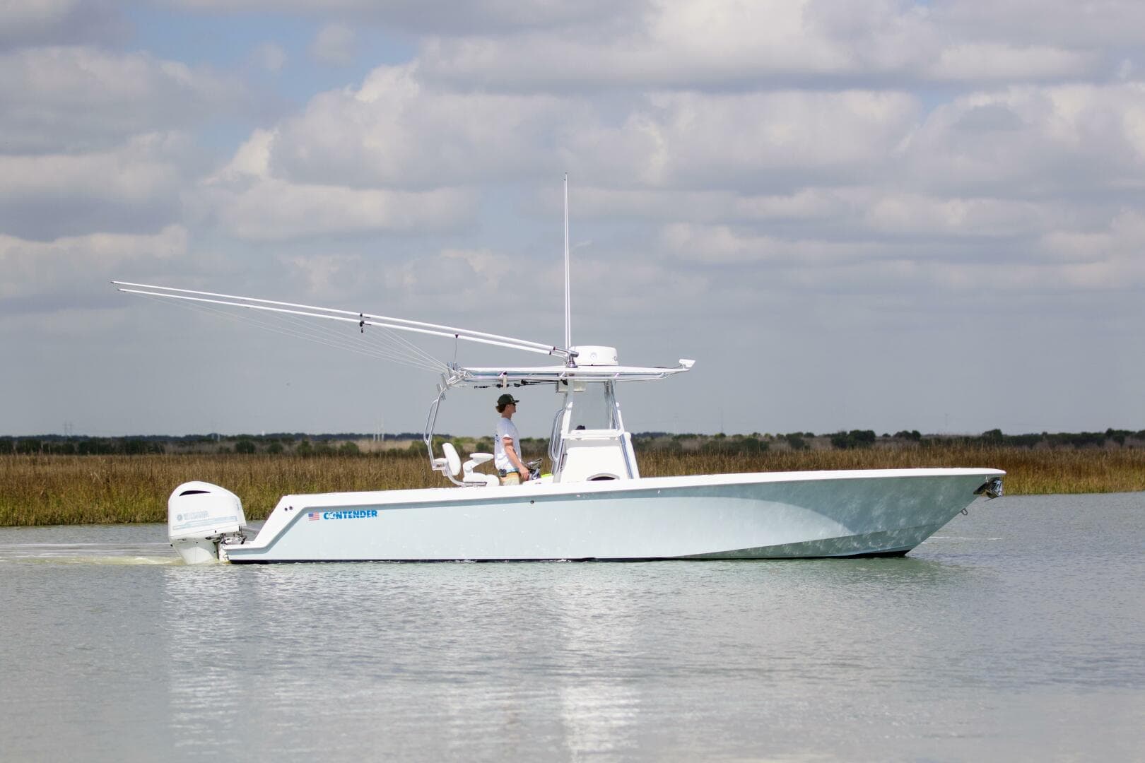 32 Contender 32ST- Profile 