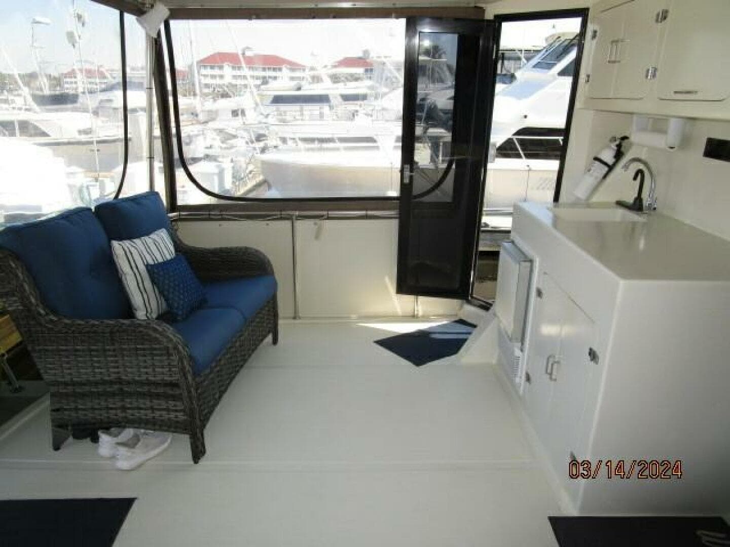 48' Camargue sundeck port