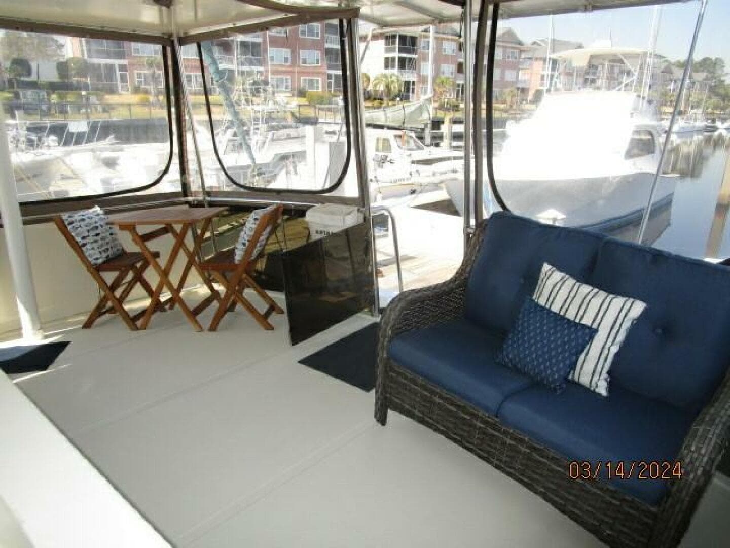 48' Camargue sundeck1
