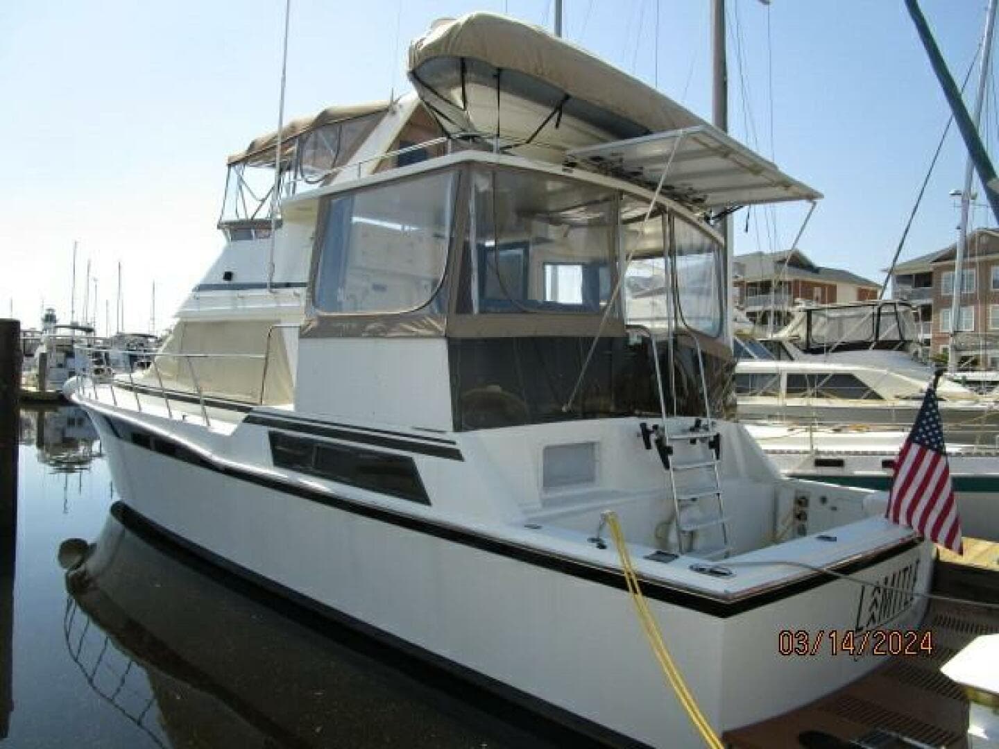 48' Camargue port aft profile
