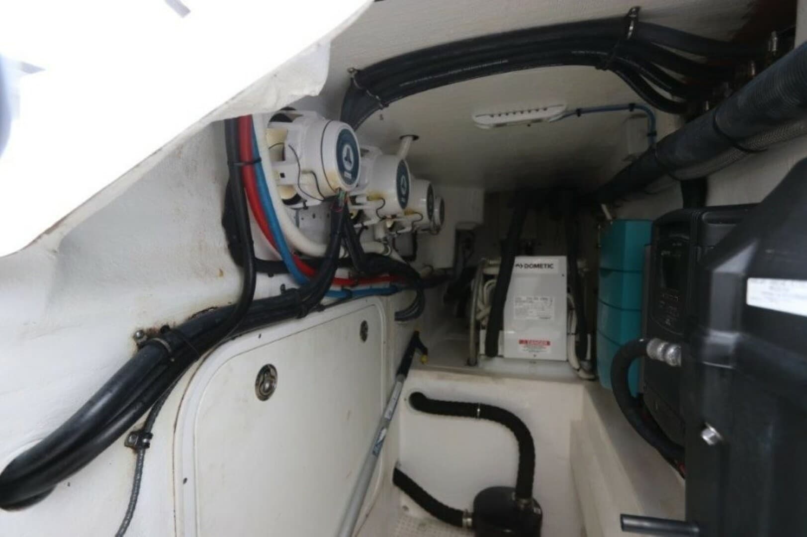 2019 Intrepid 475 Sport Yacht