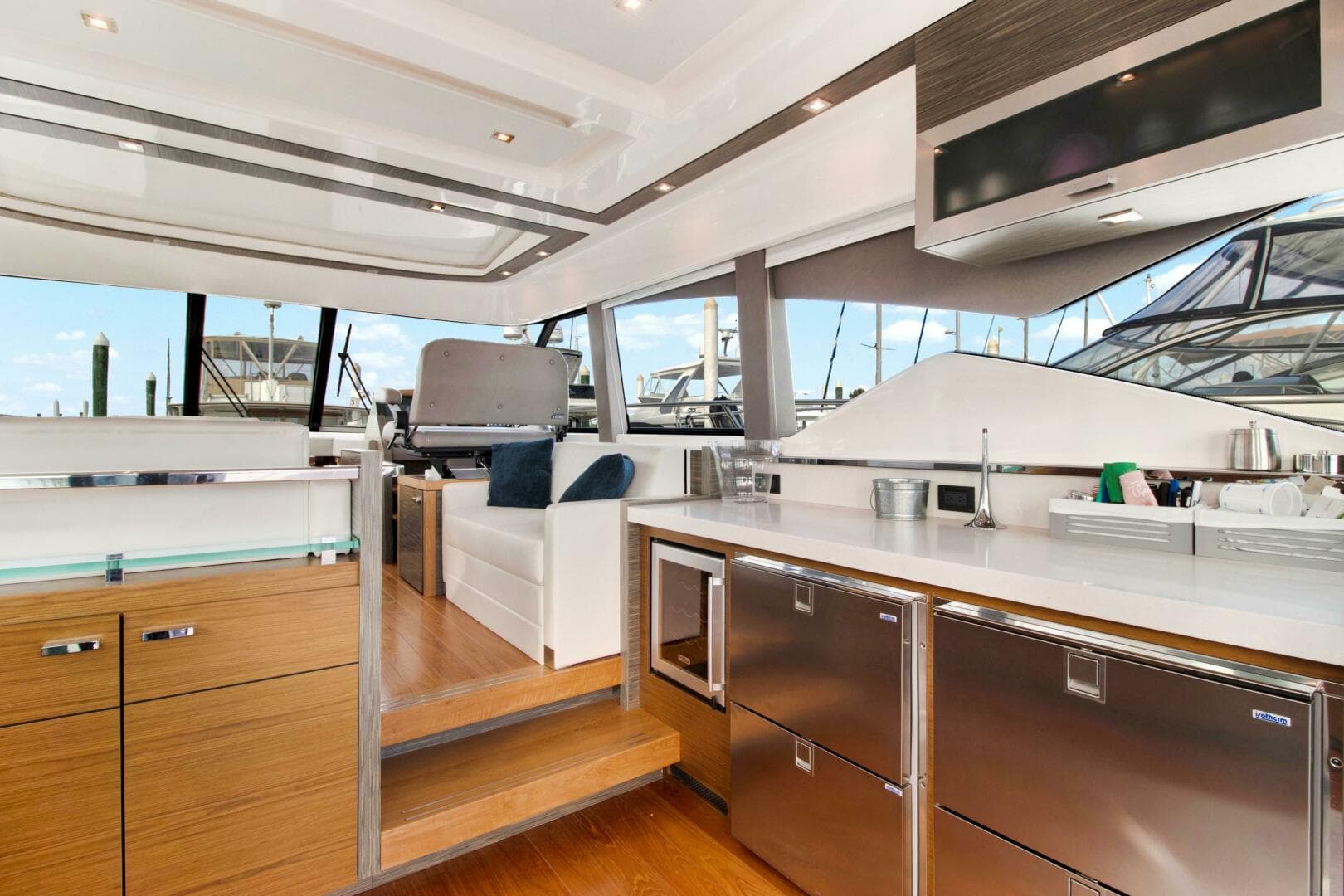 2019 Tiara Yachts 53 Coupe