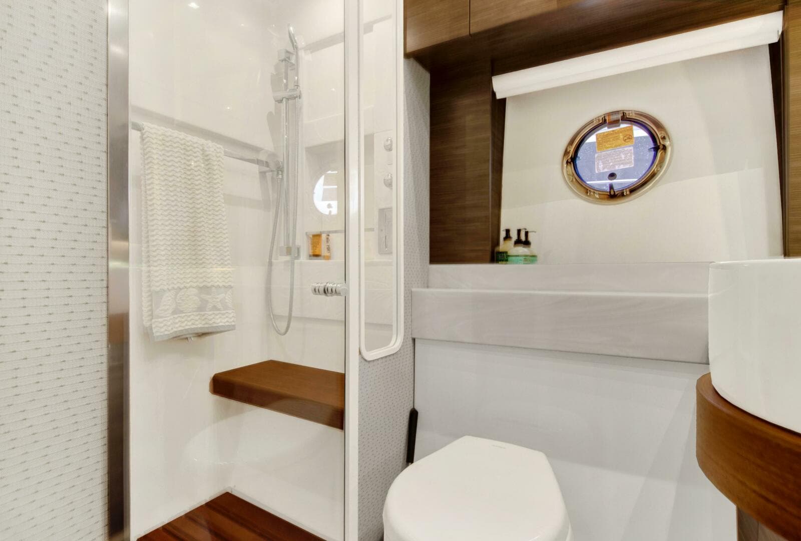 2019 Tiara Yachts 53 Coupe