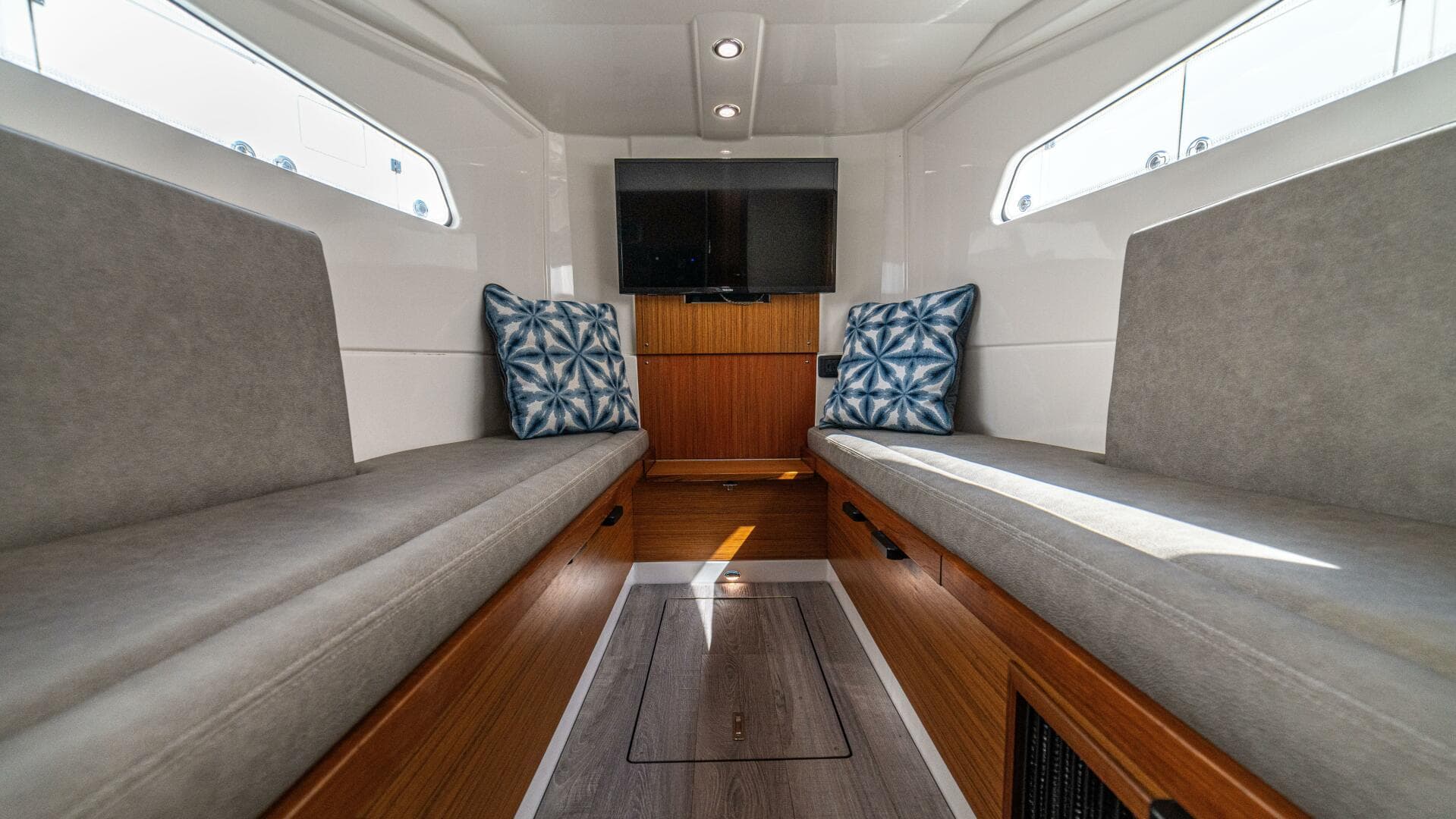 2021 41 Solace Center Console - La Otra Vida