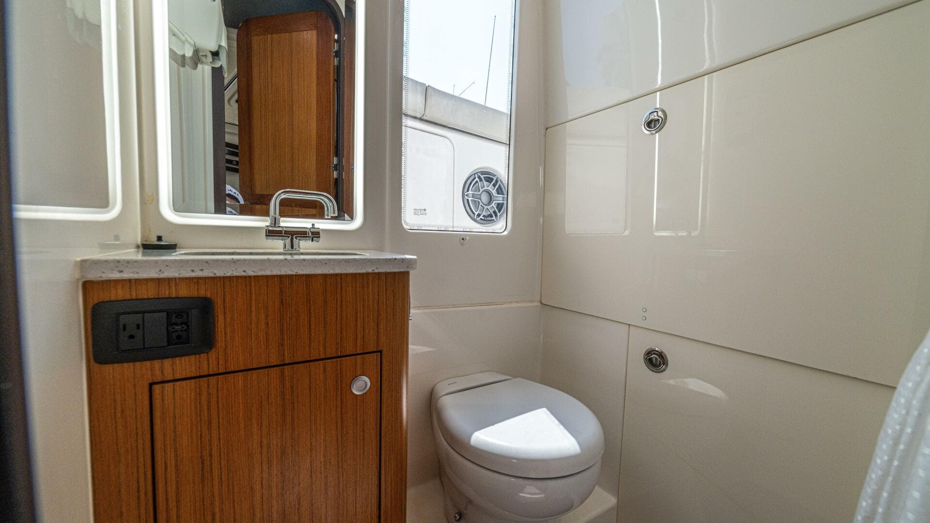 2021 41 Solace Center Console - La Otra Vida