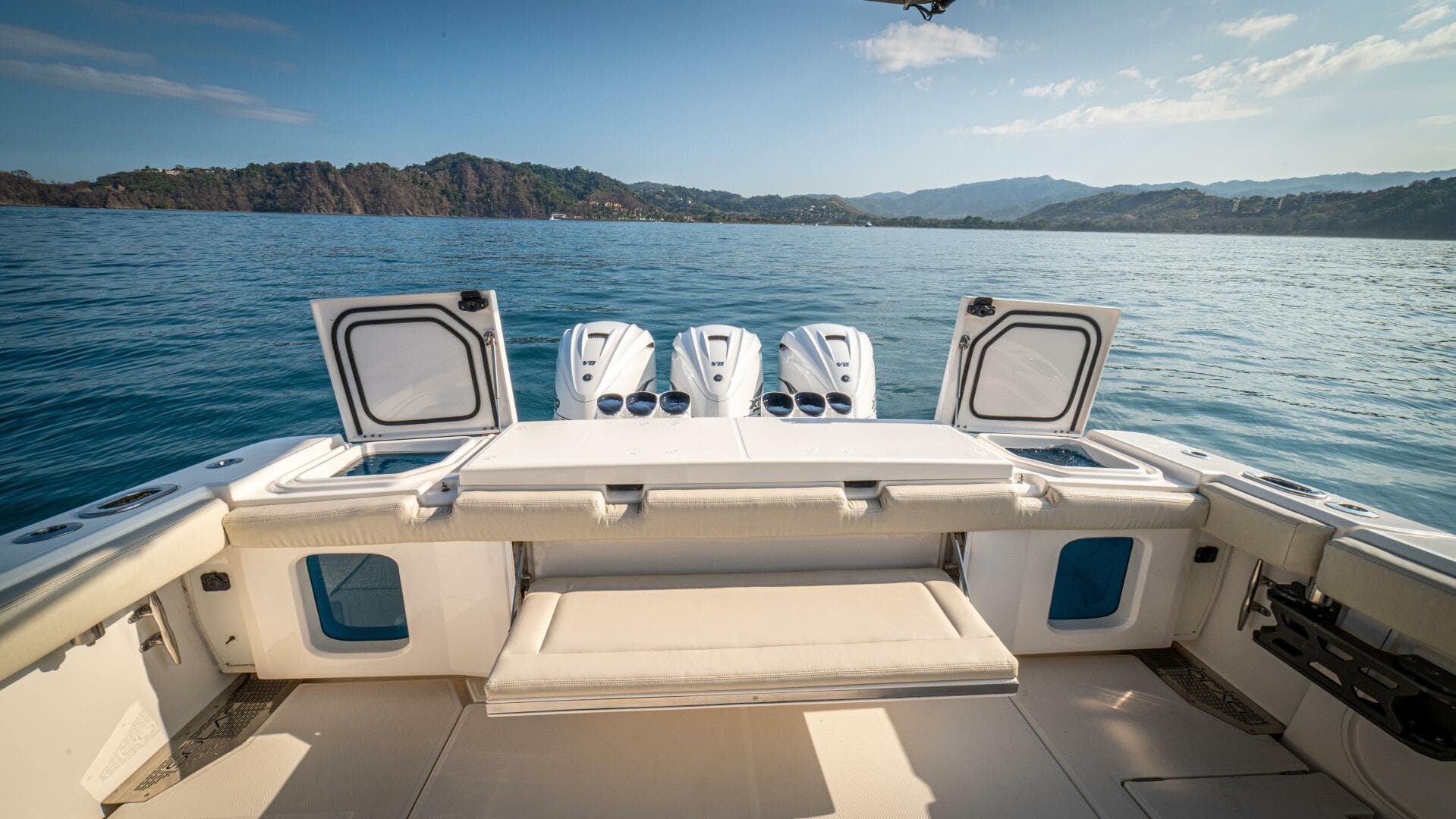 2021 41 Solace Center Console - La Otra Vida