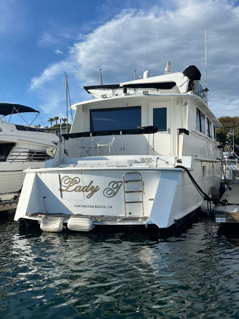 1986 Hatteras 70' Cockpit Motor Yacht