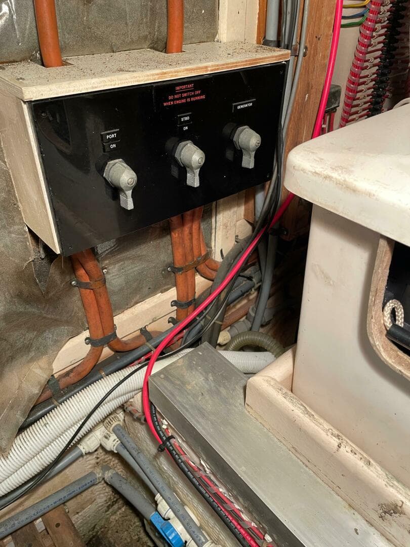 1990 Grand Banks 42 Classic