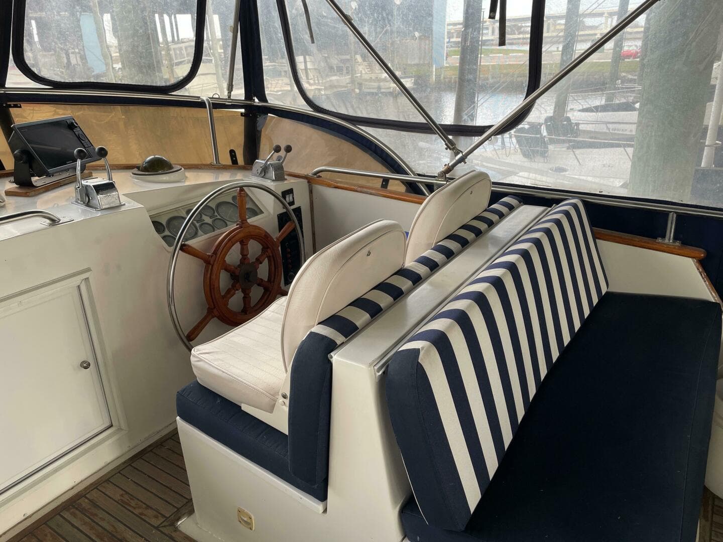 1990 Grand Banks 42 Classic