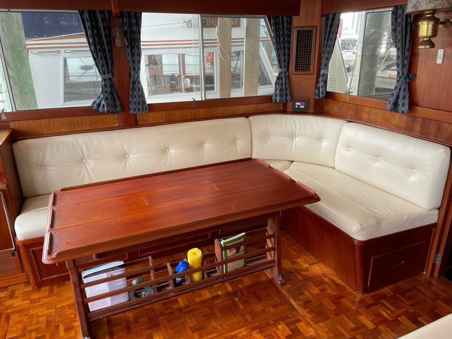 1990 Grand Banks 42 Classic