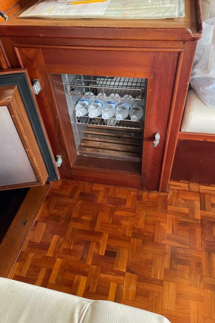 1990 Grand Banks 42 Classic